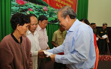 Phó Thủ tướng thăm, chúc Tết tại tỉnh Đồng Tháp